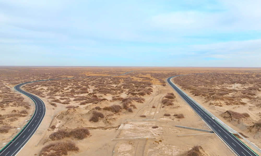 該工程是新青川公路大通道青海境內(nèi)南線走廊中的一段，也是青海西進(jìn)新疆、南達(dá)四川公路運(yùn)輸大通道的重要組成部分。建成通車后，對完善青海省與新疆、西藏交通網(wǎng)絡(luò)，推動“一帶一路”建設(shè)，促進(jìn)區(qū)域優(yōu)勢資源開發(fā)具有重大意義。