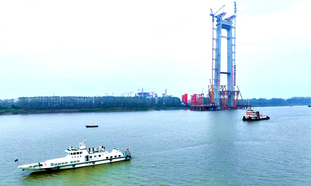 據悉，G3銅陵長江公鐵大橋是貫徹落實長江經濟帶及長三角一體化發展戰略的重點工程，也是銅陵完善綜合交通設施建設、實現跨江發展的重點項目。大橋建成后，對于加強長三角互聯互通、全面推進皖南國際文化旅游示范區建設、加快實現區域經濟協調發展、構建現代化綜合交通運輸體系具有重要意義。