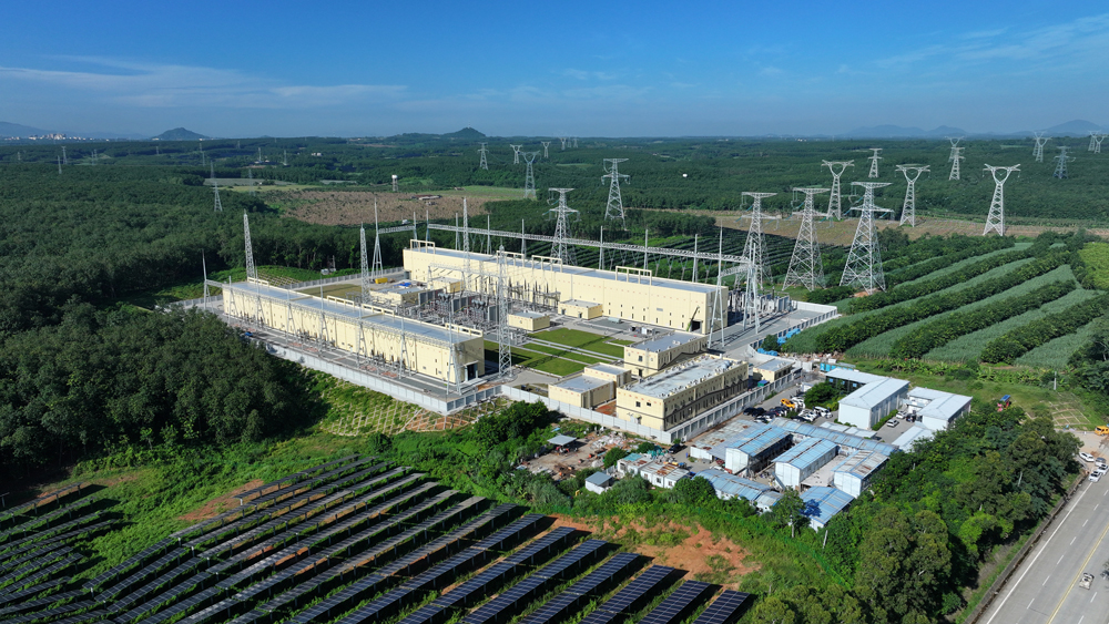 海南500千伏主網架工程建成后，將為當地核電、風電等清潔能源消納提供堅強可靠的電網保障，為海南省“三區一中心”重大戰略落地與國家生態文明建設示范區建設注入強勁動力。 
