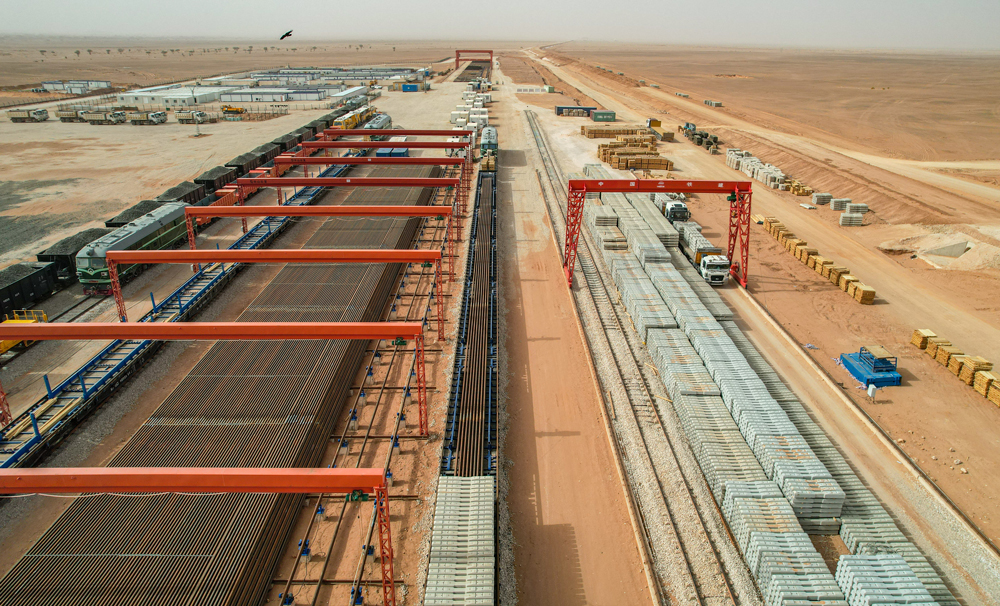 阿爾及利亞西部鐵路礦業線項目鋪軌基地。