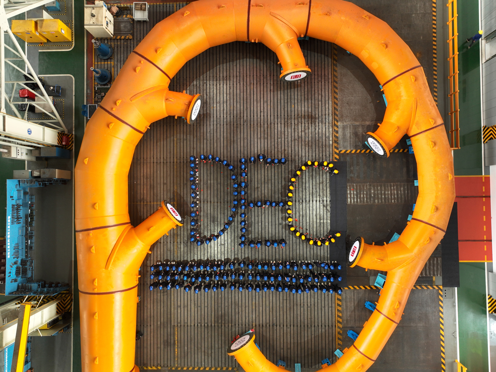 大唐扎拉水電站項目共裝設2臺套單機容量500兆瓦的沖擊式水電機組，東方電氣集團負責其中1臺套機組的研制供貨。該項目入選國家能源局能源領域首臺(套)重大技術裝備項目，是現階段國內唯一可開展500兆瓦級高水頭大容量沖擊式機組研制及應用示范的水電項目，也是目前世界在建綜合難度最大的沖擊式水電項目，具有高水頭、大容量、高海拔等特點，是我國填補巨型沖擊式機組技術空白、在裝備制造領域突破“卡脖子”難題的重要依托工程。