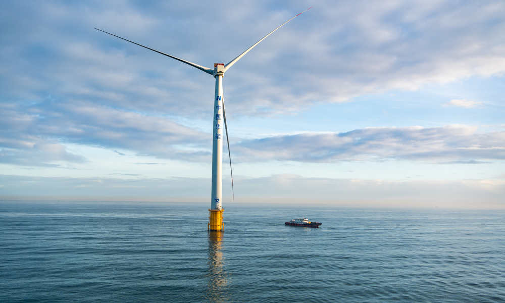 項(xiàng)目投產(chǎn)后，每年可提供清潔電能20億千瓦時(shí)，相當(dāng)于年節(jié)約標(biāo)煤65萬(wàn)噸，減排二氧化碳180萬(wàn)噸，對(duì)助力地方綠色低碳發(fā)展具有重要意義。