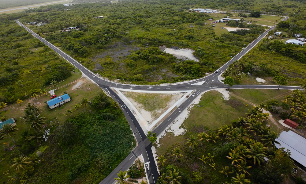 該項目的建設完成，顯著優化了紐埃地區交通基礎設施，對促進紐埃經濟發展，支持紐埃實現中長期發展目標具有重要意義。