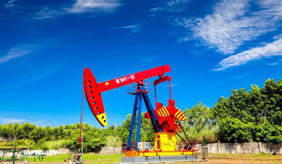 南方勘探公司福山油田花105-1x井場。馬玉燕 攝.jpg