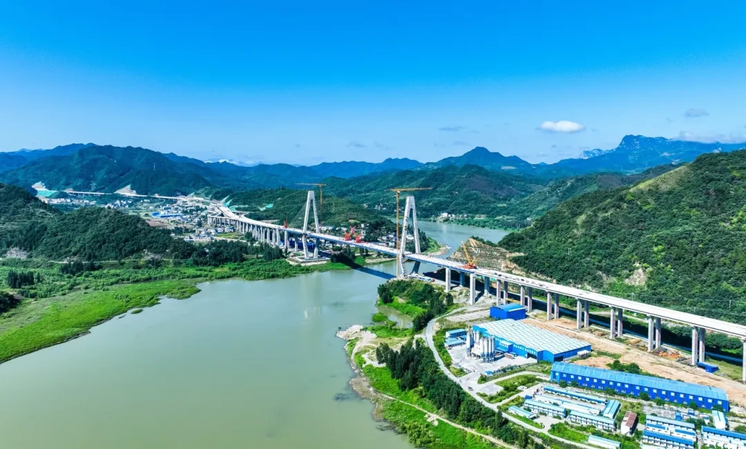 藍(lán)信圖片_mmexport1725269066687.jpg 藍(lán)信圖片_mmexport1725269066687.jpg