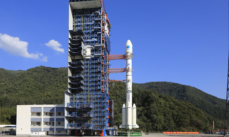 圖為2018年11月19日，中國在西昌衛星發射中心使用長征三號乙/遠征一號運載火箭成功執行“一箭雙星”發射任務，將兩顆北斗全球導航衛星發射升空。這標志著我國圓滿完成北斗全球衛星導航系統的基本系統的組網部署，邁出中國北斗從國內走向國際、從區域走向全球的關鍵一步。